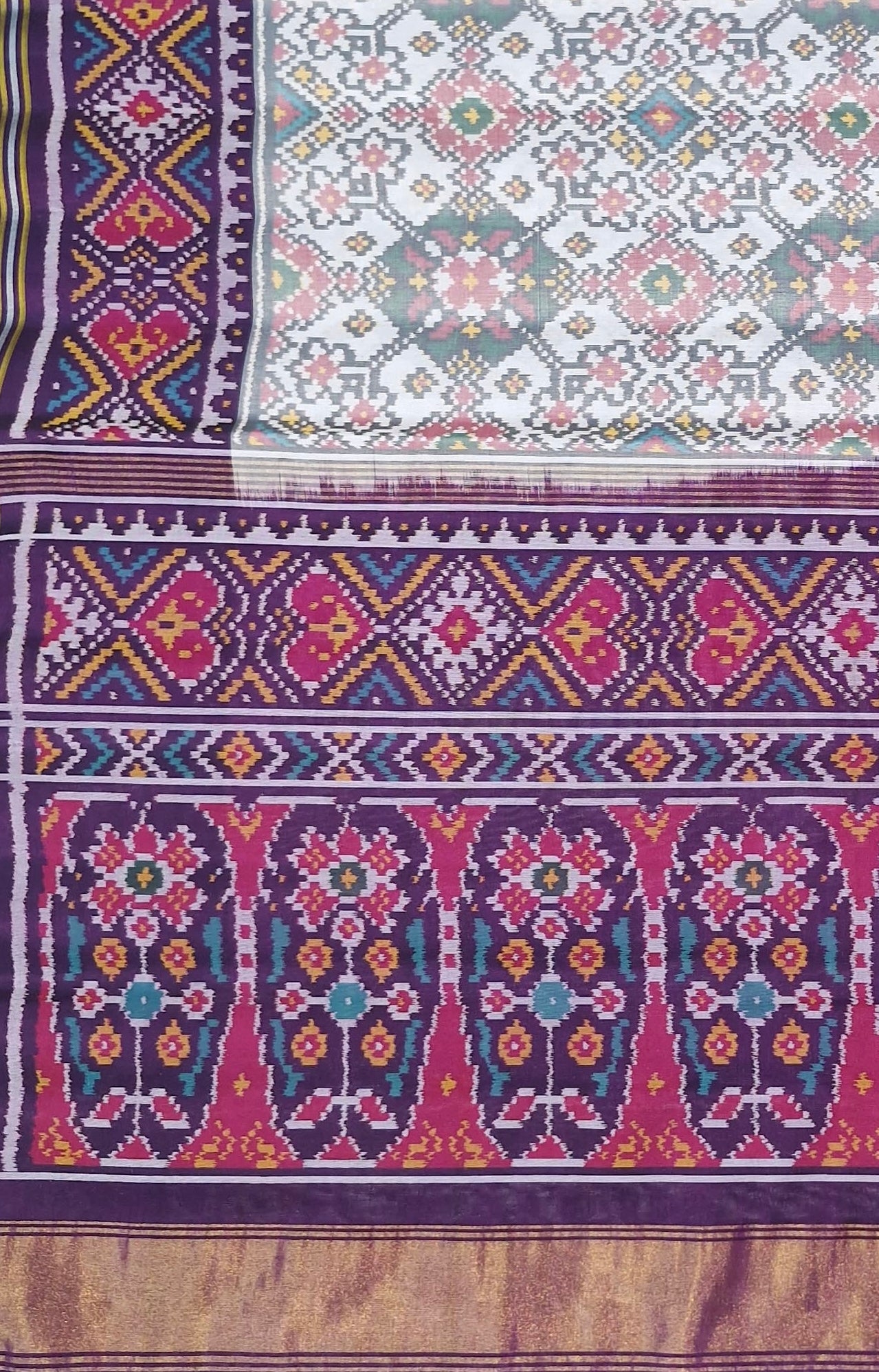Patan Patola First Copy Semi Ikkat Patola Saree, Navratan Design