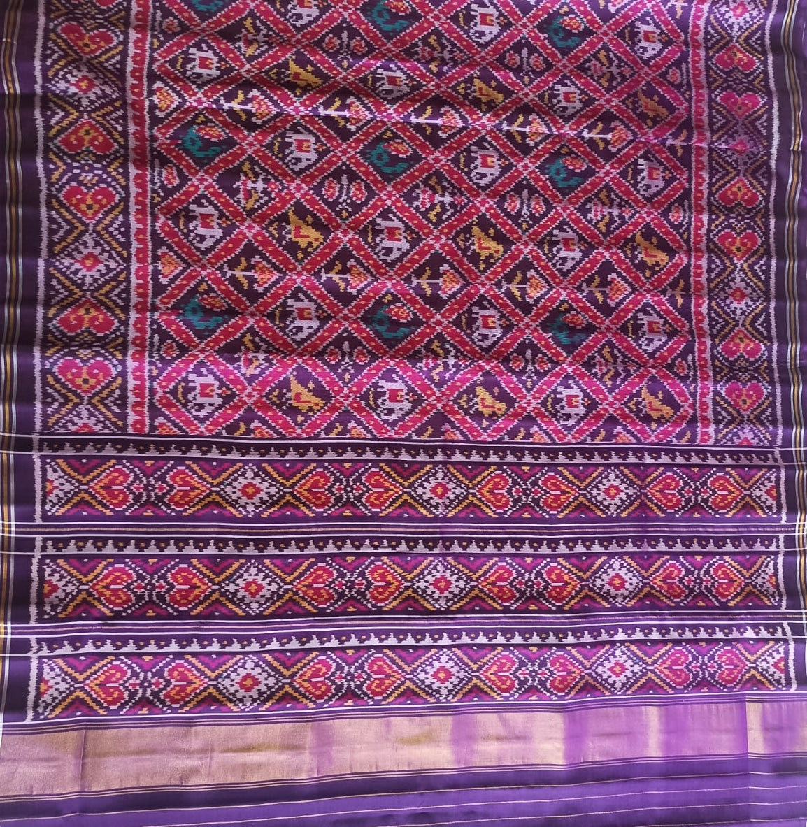 Patan Patola First Copy Semi Ikkat Patola Saree,