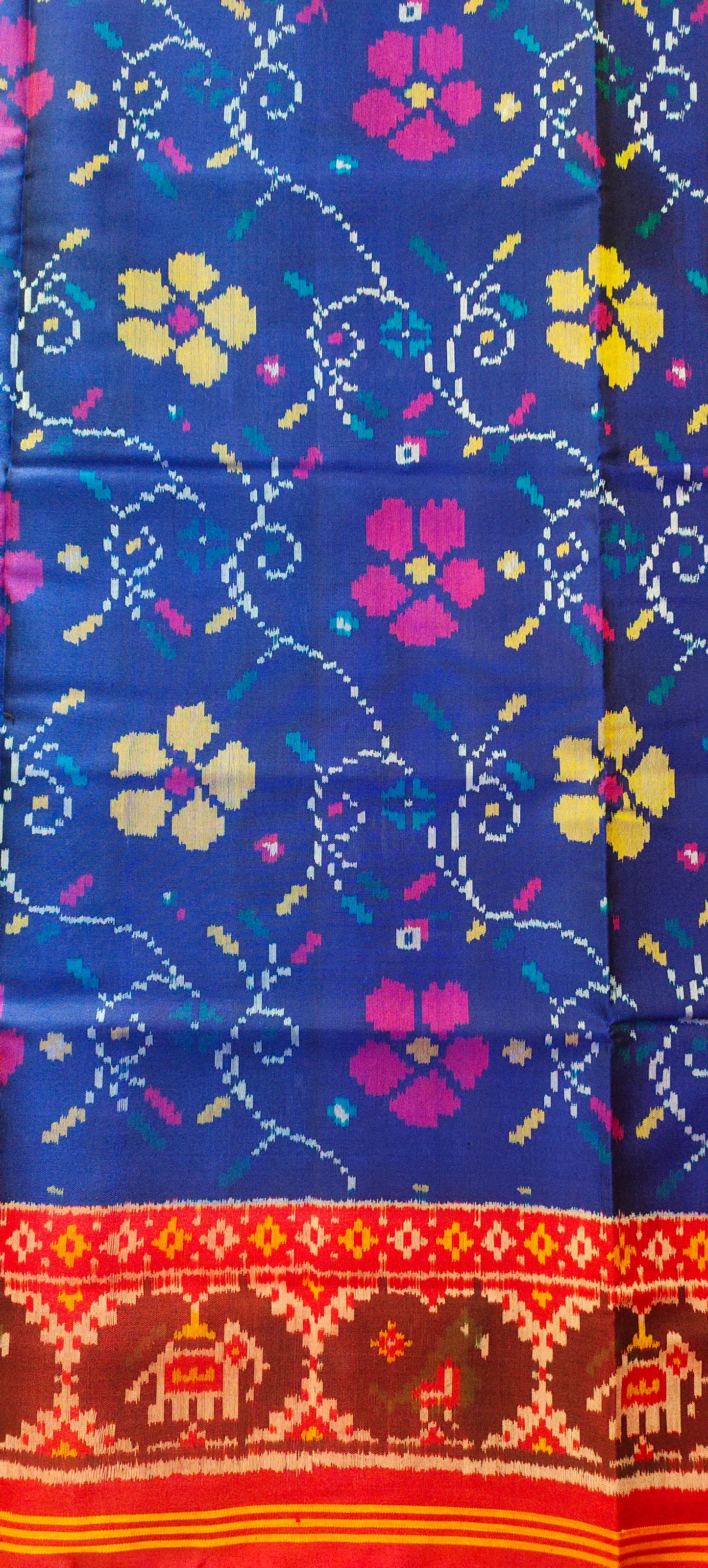 Brand new flower design Patan Patola First Copy Semi Ikkat Patola Saree.